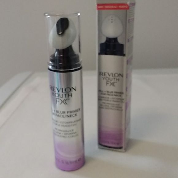 Revlon Youth FX Fill & Blur (2) - Picture 5 of 9